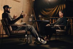 名记调侃詹姆斯：失误片段不会放进播客 球场大脑不在芝加哥